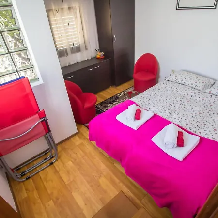 Apartman Lavanda *